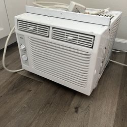 Window AC - 5000 BTU