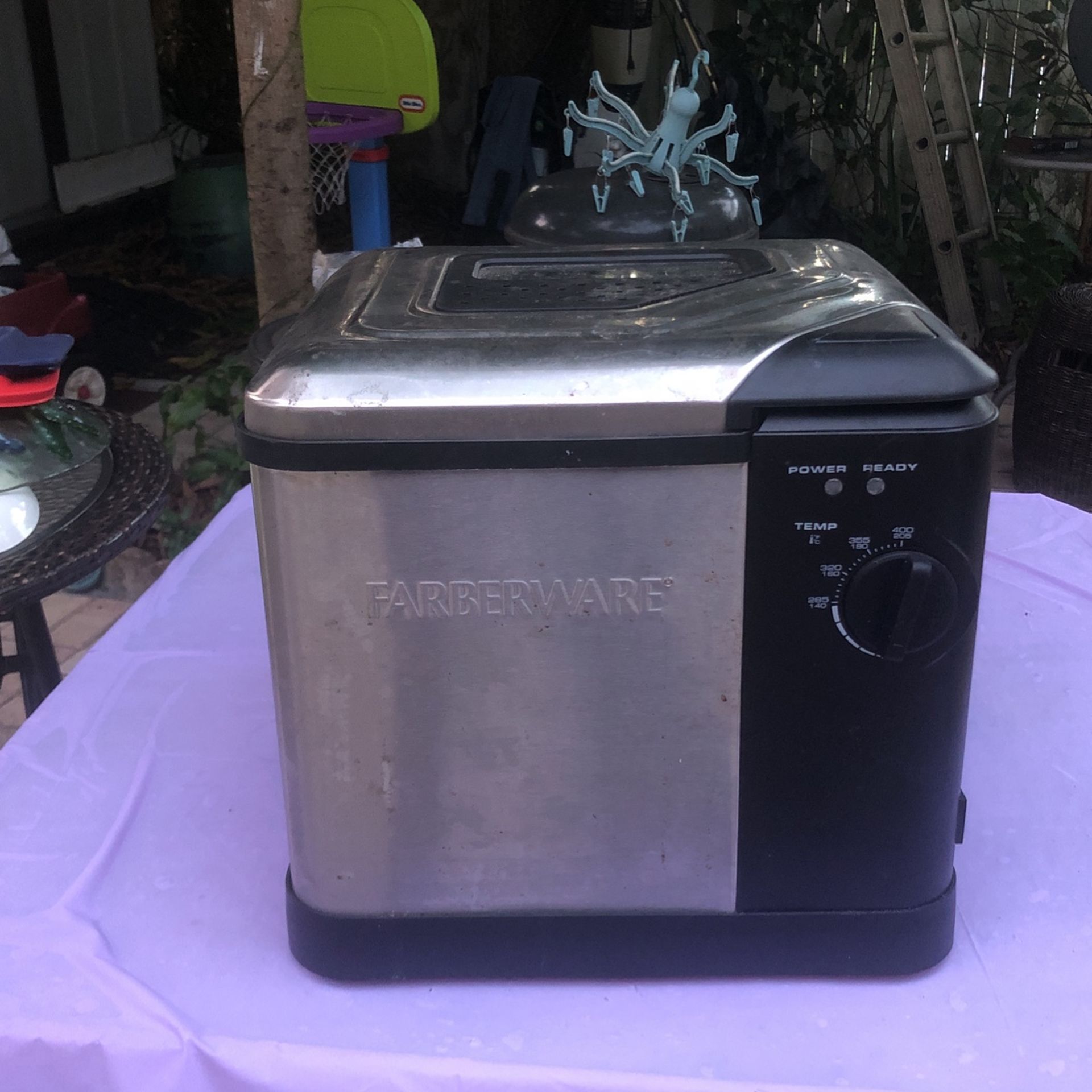Farberware extra Large Deep Fryer for Sale in West Palm Beach, FL OfferUp