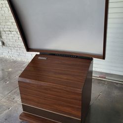 Hitachi CRT 5011 Projection TV 