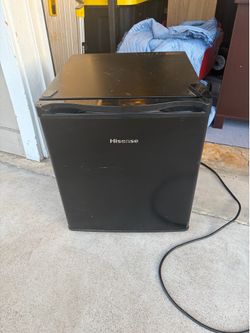 Mini fridge