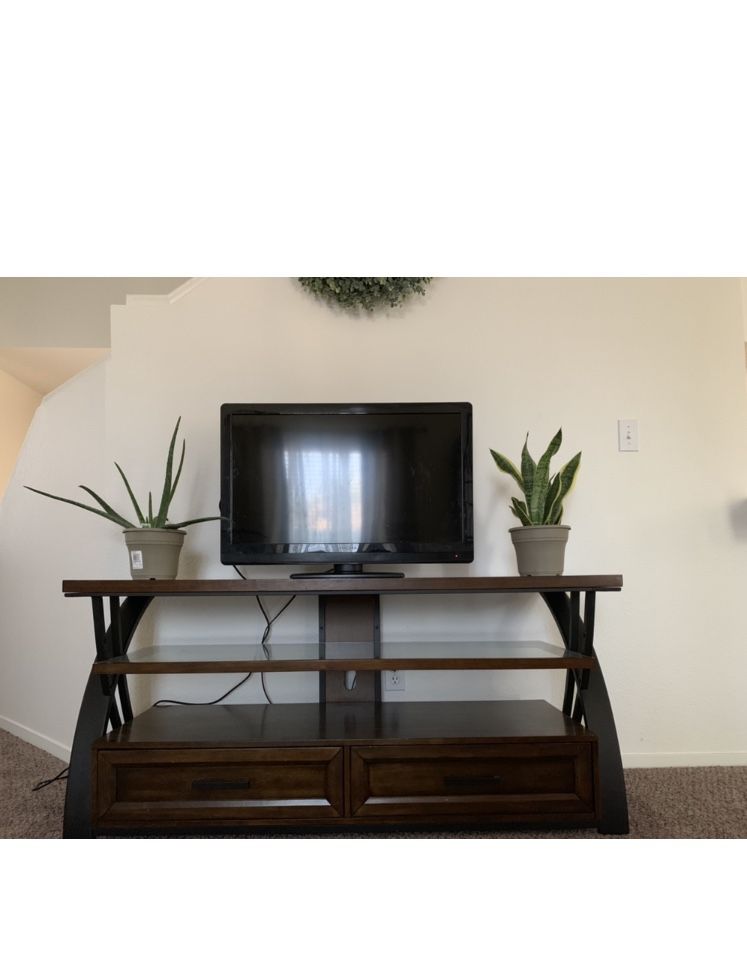 Tv console