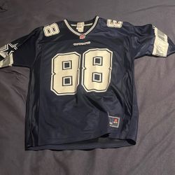 Medium Ceedee Lamb Jersey 
