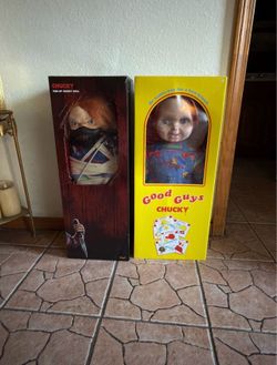 Spirit Halloween Chucky Dolls