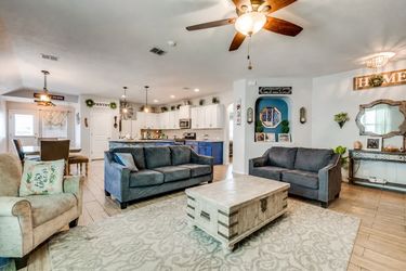 Sofa set/Living room set