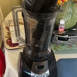 High End Blender Sold For $350 ... Used Once HEALTHMASTER LIVINGWELL