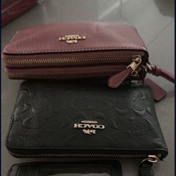 Coach wallet-Authentic-ONLY