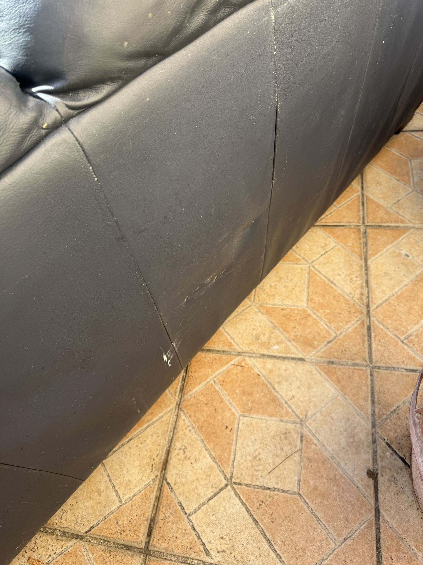 Free Black Sofa