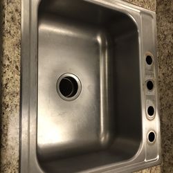 New Stainless Steel Kitchen Sink