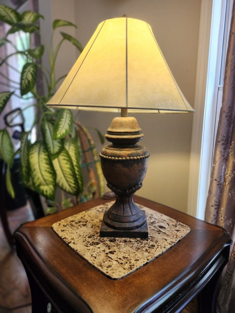 Single Antique End Table Lamp For Living Room, Door Entrance Or Bedroom