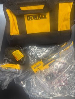 Dewalt 20v 3/8 ratchet with powerstack battery charger and bag NEW