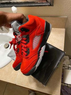 Jordan 5 Raging bull 2021
