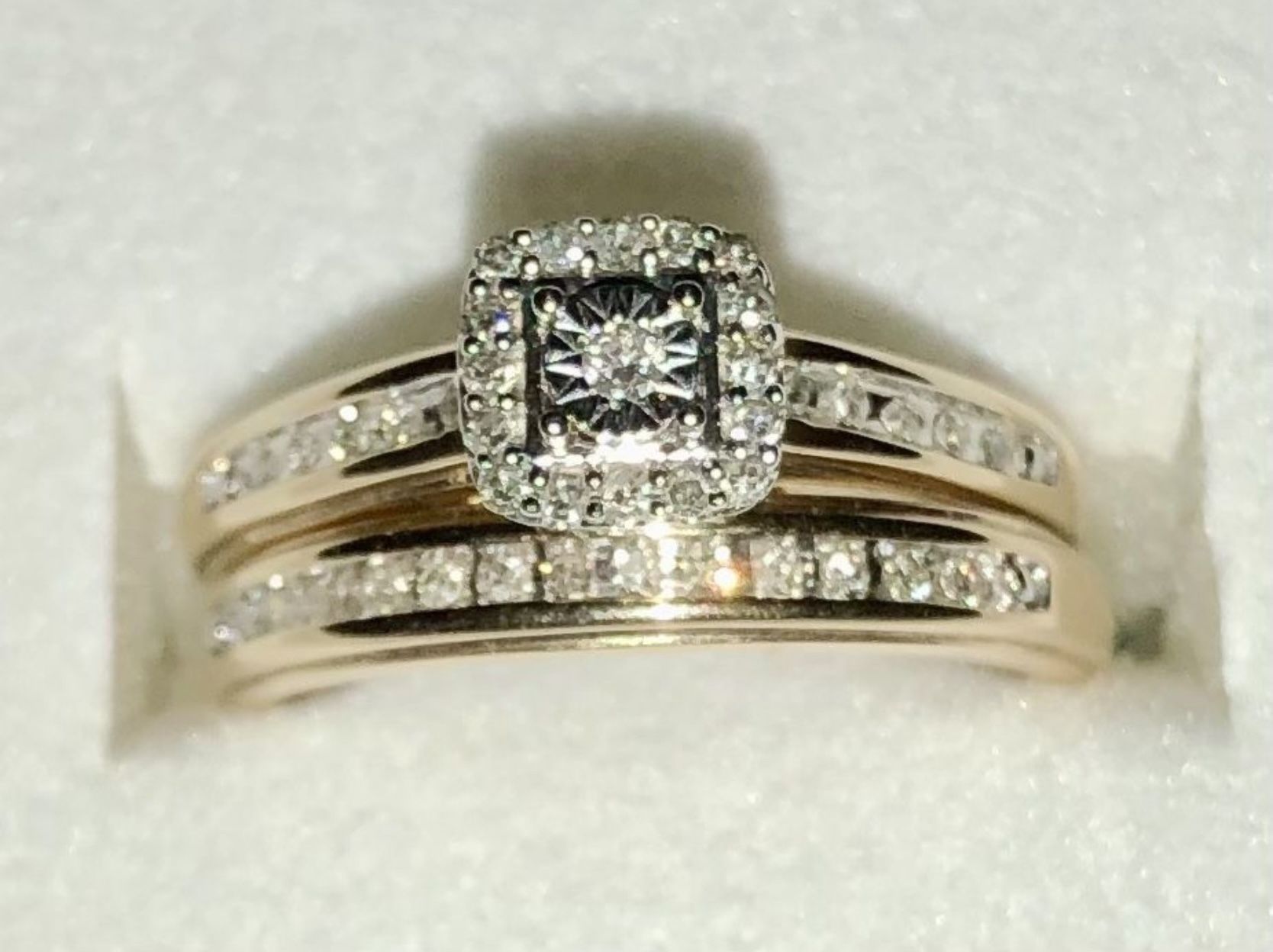 10K Gold Diamond Engagement And Wedding Ring Set. (size 7) 1/5 CTTW BRAND NEW