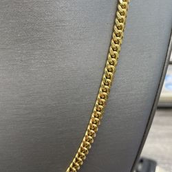 Cuban Link Chain 10k Yellow Gold 