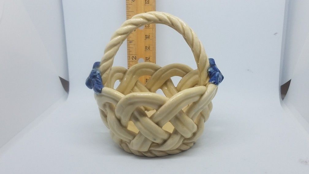 Small ceramic woven basket very cute