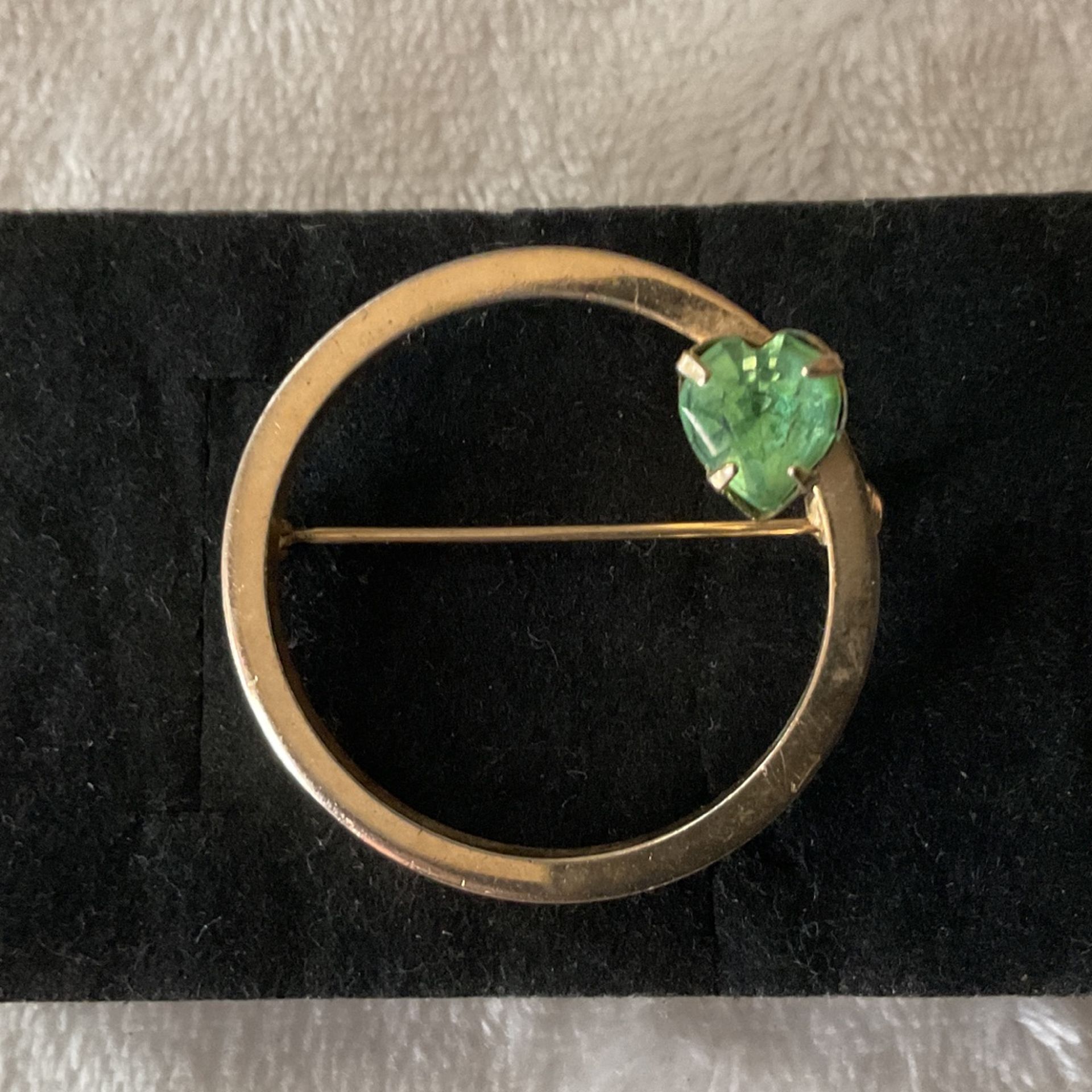 Goldtone Brooch With Heart( Green Rhinestone)