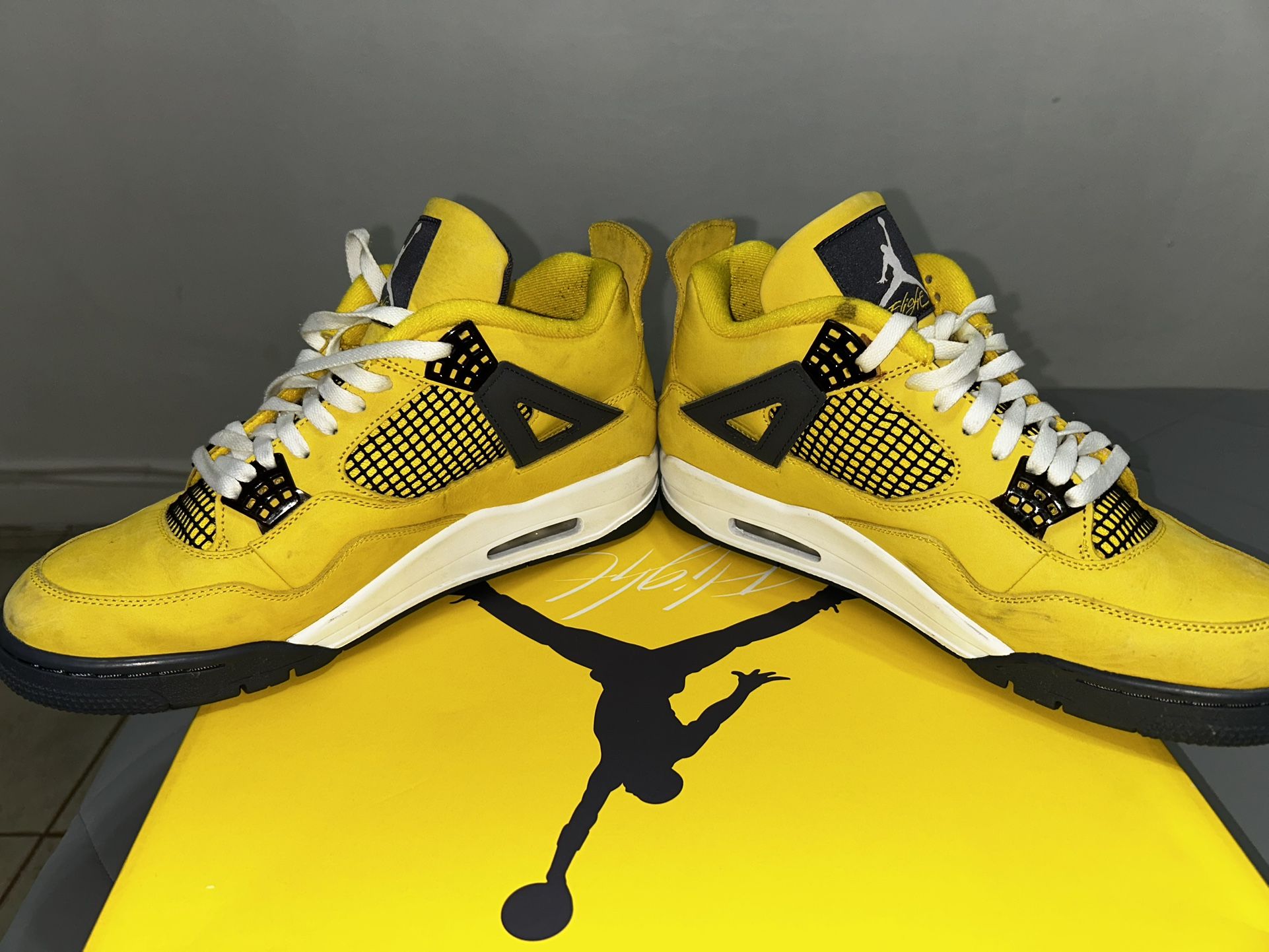 Jordan Retro Lightning 4s