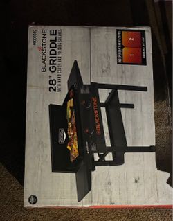 BLACKSTONE 28" GRIDDLE WITH HOOD