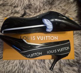 NEW LOUIS VUITTON CHERIE PUMP