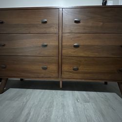 New 61’ Mcm Dresser / Free Delivery 