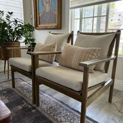 Pair of Cushioned Armchairs – Light Wood 