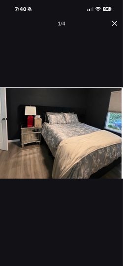 Black / Gold Panel Queen Bed