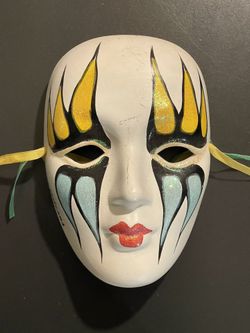 New Orleans Mask 