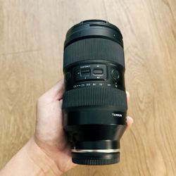 Tamron 35-150mm F2-2.8 III VXD lens for sony