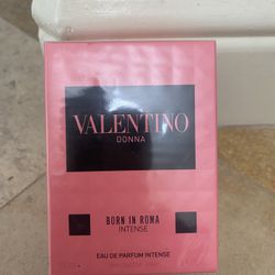 Valentino Perfume