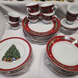 JCP Christmas Tree Fine China Set For 8