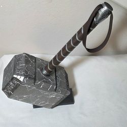 Hasbro Marvel Legends Series Thor Love and Thunder Mjolnir Electronic Hammer & Stand 