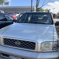 2000 Nissan Pathfinder
