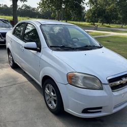 Chevrolet. Aveo