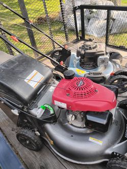Honda lawn mower 22-in self propelled