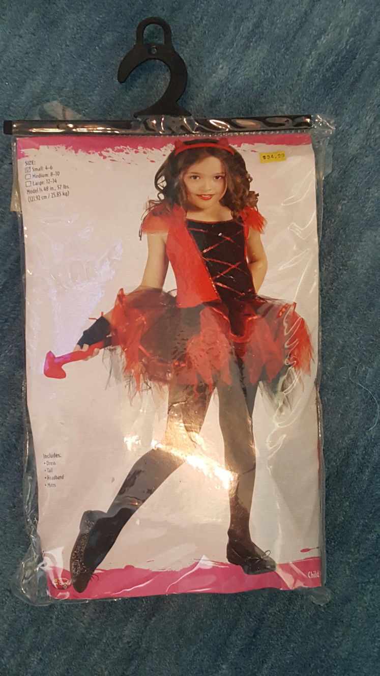 Girl Halloween costume