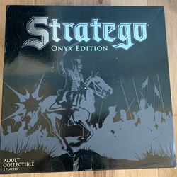 Hasbro Stratego Onyx Edition, 2 Players, Collectable