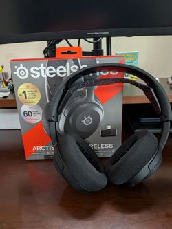 SteelSeries Arctis Wireless Gaming Headset