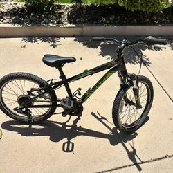 Specialized Hotrock 20” Youth Mountain Bike
