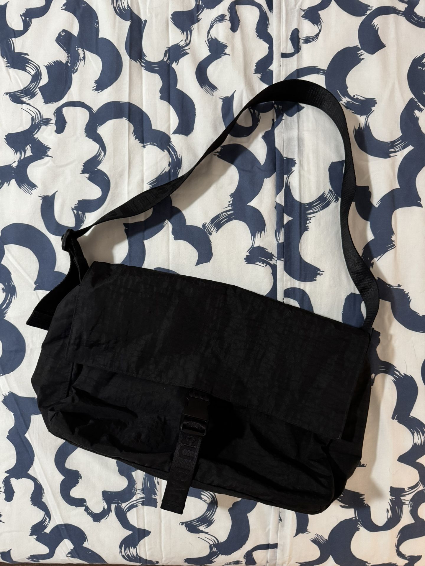Baggu Messenger Bag, NEW