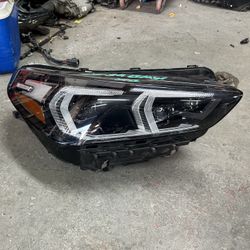 2023-26 BMW X1 RH HEADLIGHT FULL LED OEM 