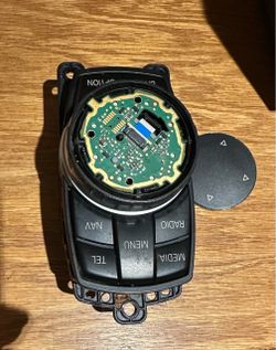 BMW M4 I drive media control knob