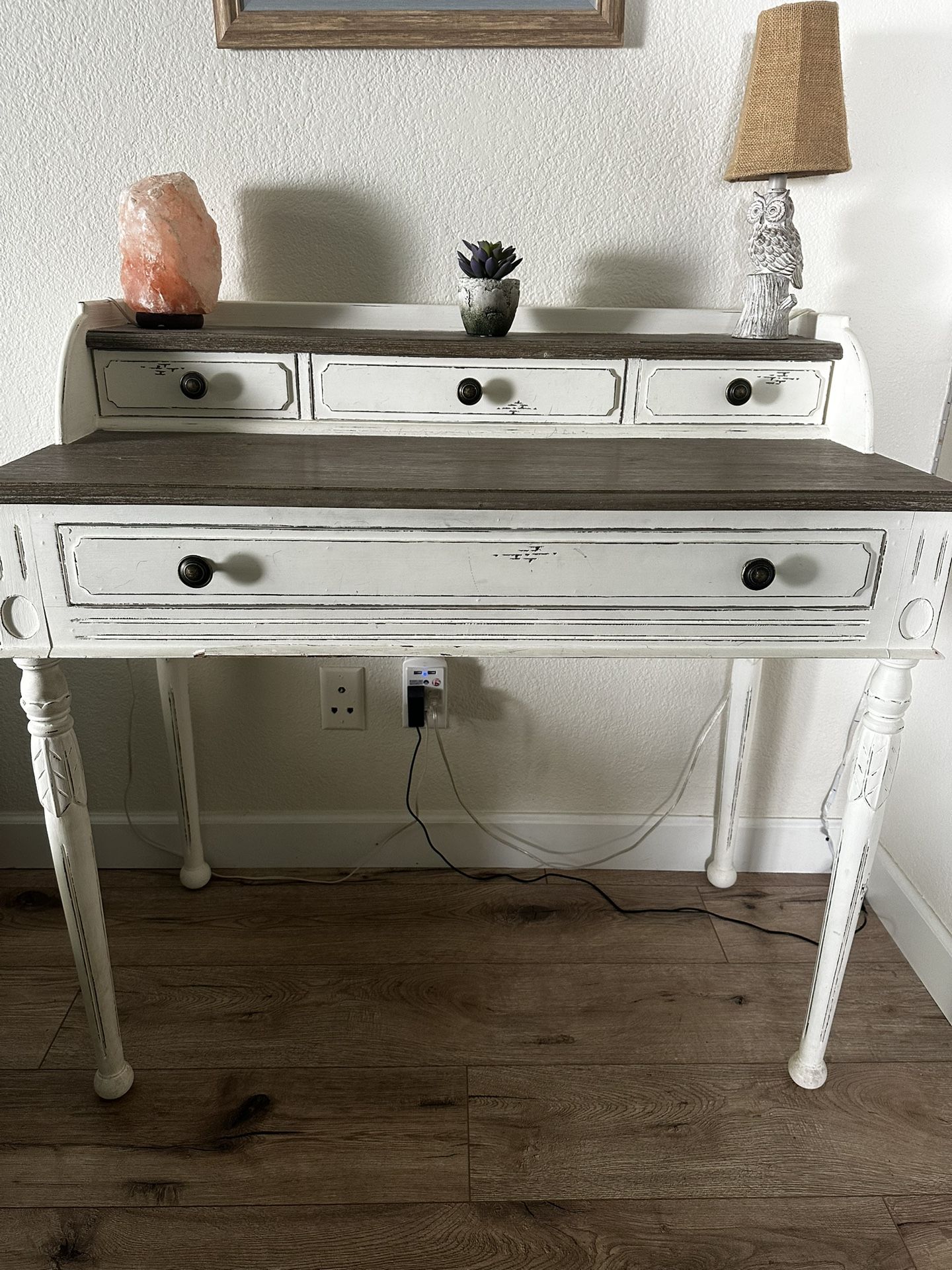 Vintage Style Vanity Desk