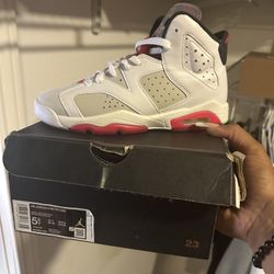 Air Jordan Retro 6