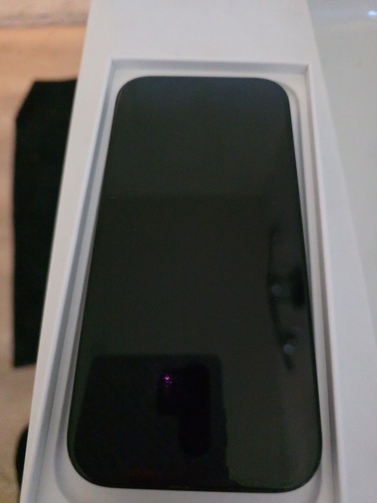 Apple 16 PRO 256GB Black NO CONTACT https://offerup.com/redirect/?o=Qi5ORVc=