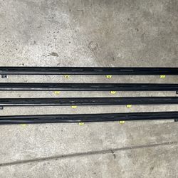 2004 Subaru Forester Window Trim Molding 