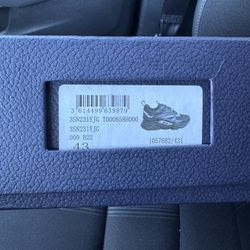 Dior B22 