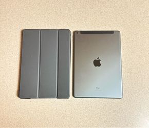 Apple iPad 7 32gb wifi cellular with case $140 obo