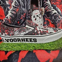 new VANS HOUSE of HORROR 
*JASON VOORHEES*
size  10
