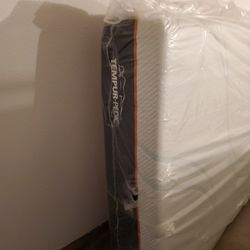 Mattress: Premium Tempur-pedic queen firm