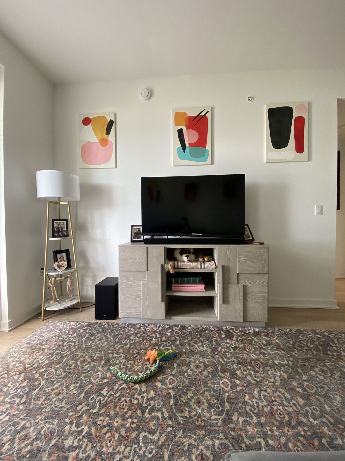 Fully Furnish ur AirBnB, Condo, Apartment