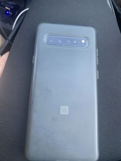 Samusung phone s10+